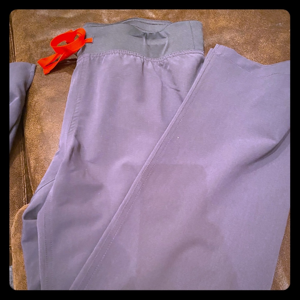 Figs Charcoal Livingston